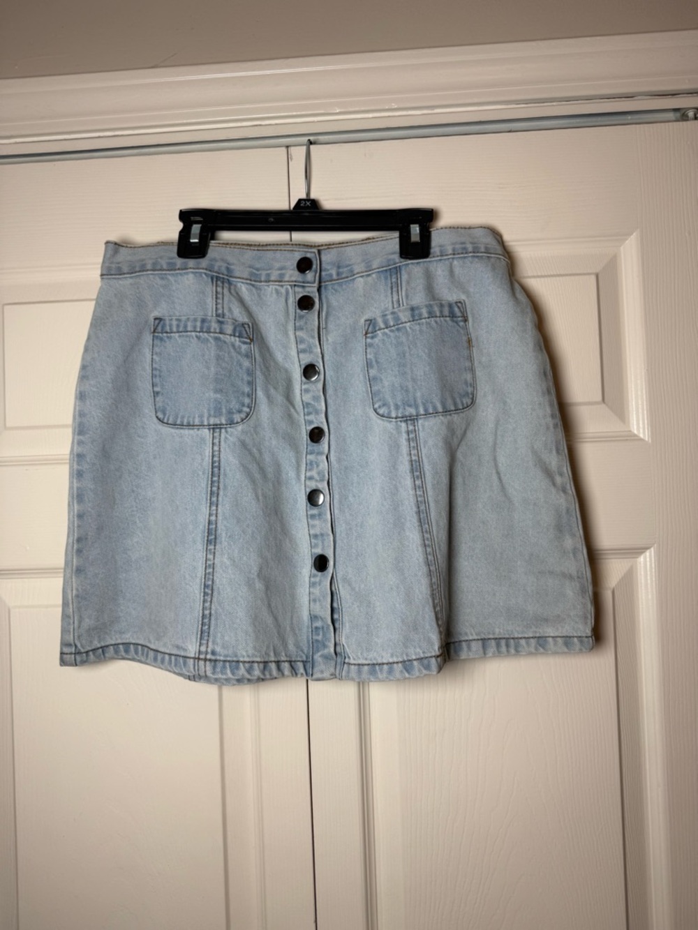 BDG‎ Urban Outfitters Light Wash 100% Cotton Full Button Front Denim Skirt